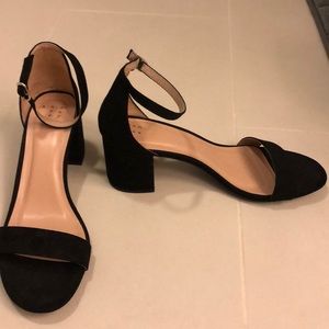 Black Low Block Heel Sandal